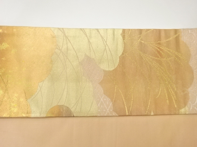  引箔雲に草葉・菱・青海波模様織出し名古屋帯